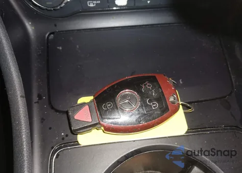 2016 Mercedes-Benz Cla 250 4Matic z USA, uszkodzony, nr VIN WDDSJ4GB4GN392956